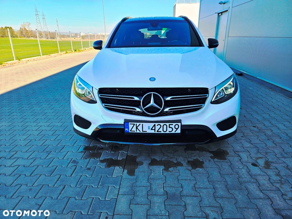 Mercedes-Benz GLC - 24