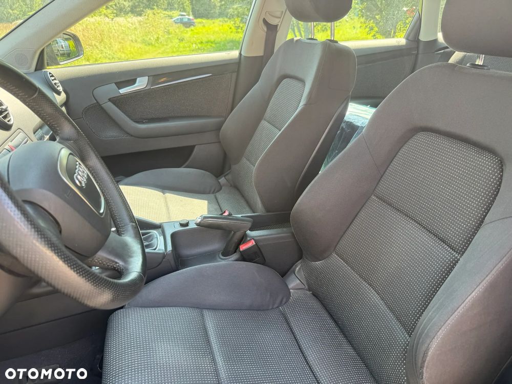 Audi A3 Sportback 1.6 Ambition - 6