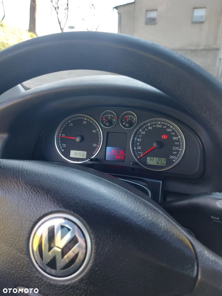 Volkswagen Passat ver-1-9-tdi - 8