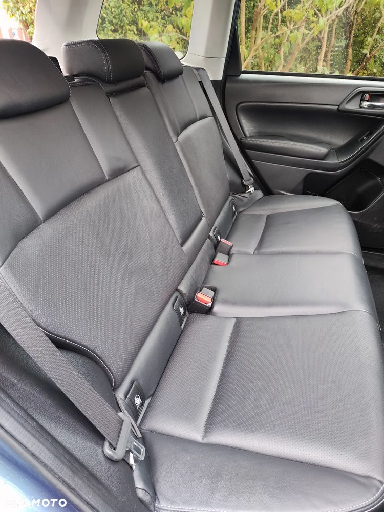 Subaru Forester 2.0XT Platinum Lineartronic - 16