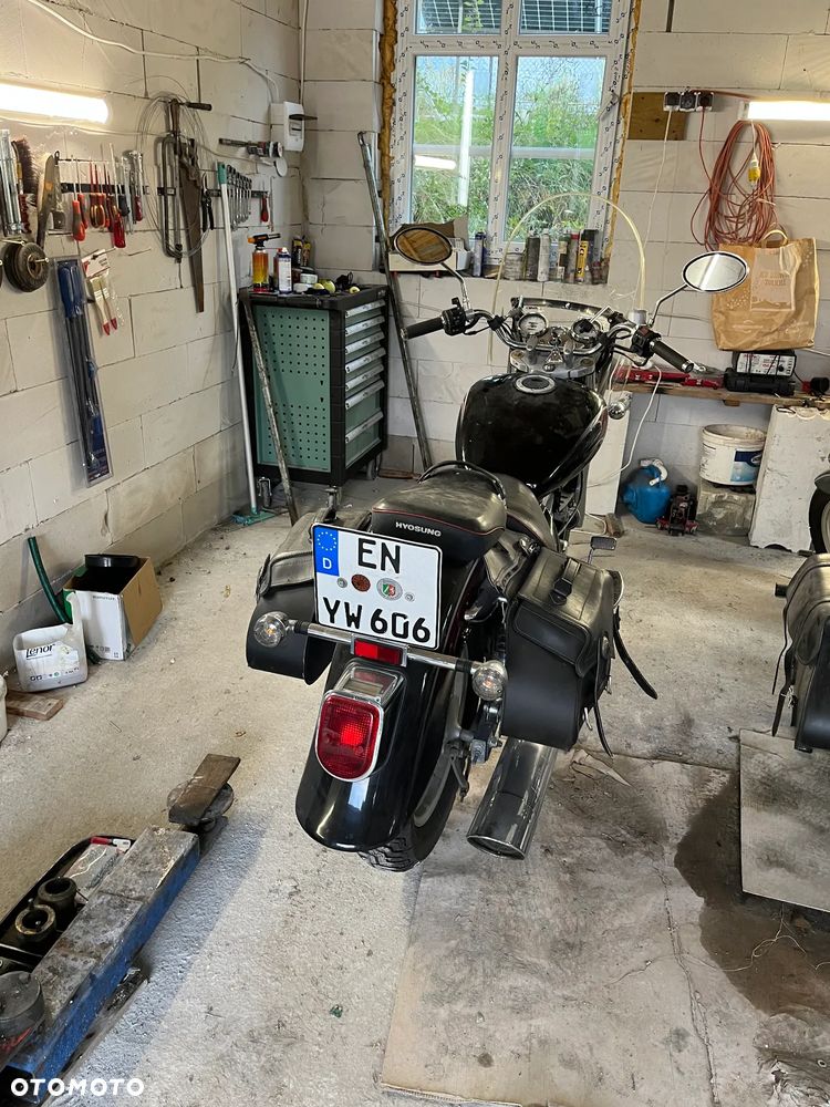 Hyosung GV - 7