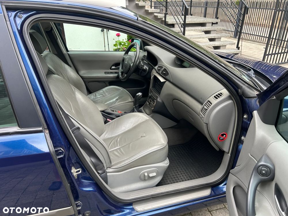 Renault Laguna - 8