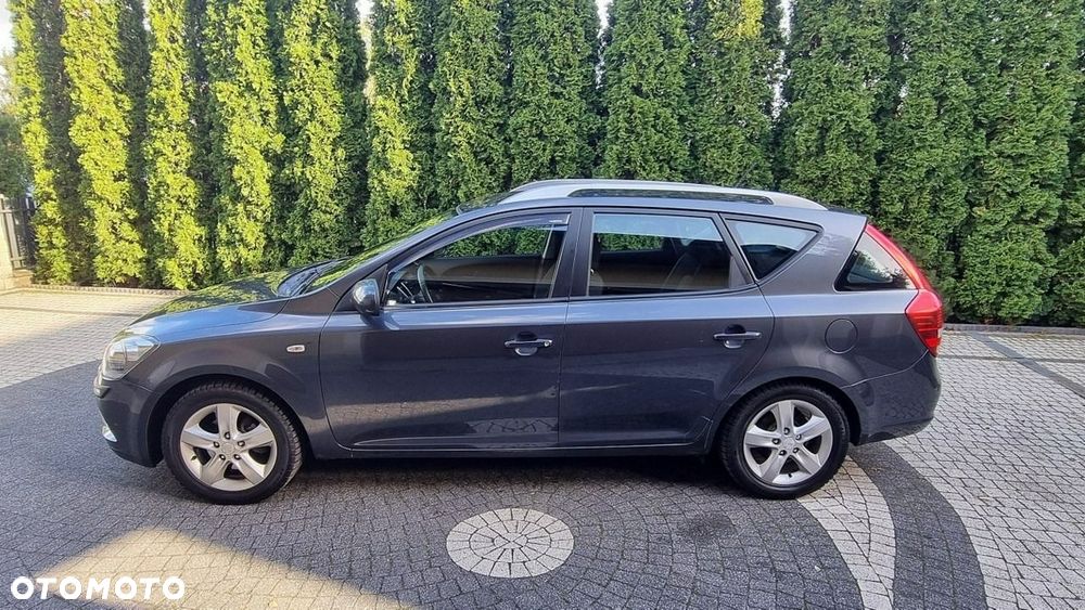 Kia Ceed - 3