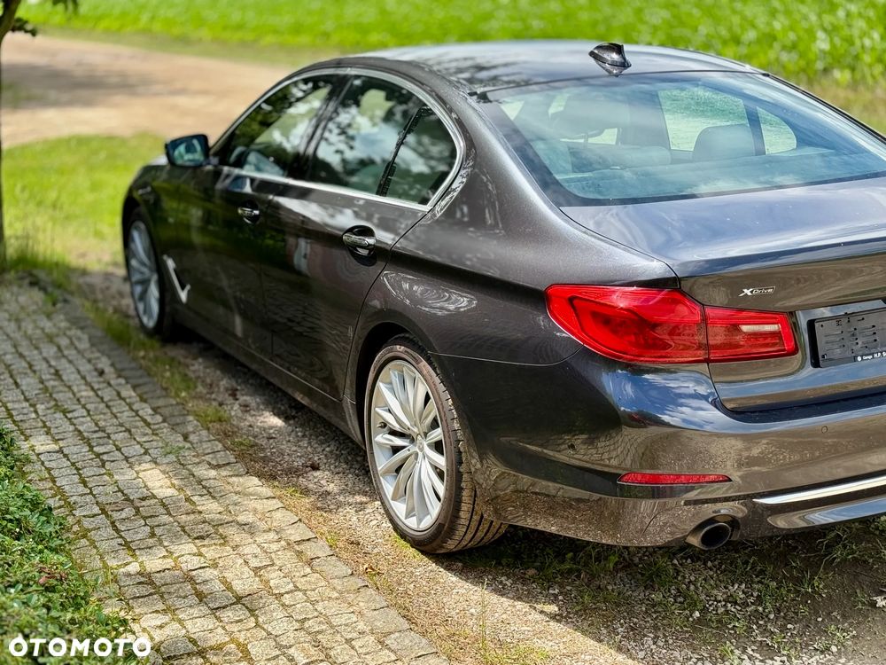 BMW Seria 5 530i xDrive Luxury Line - 8