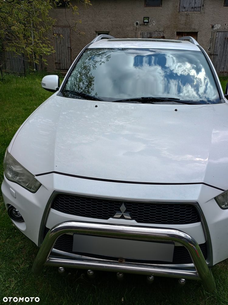 Mitsubishi Outlander 2.2 DID Instyle NAVI - 1