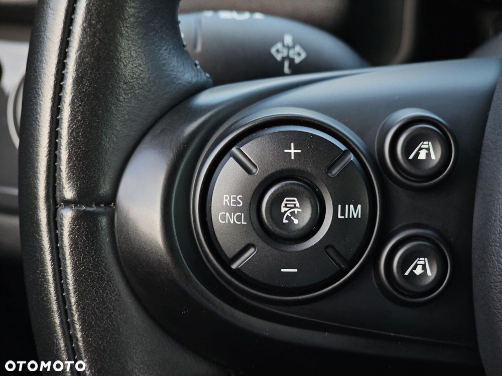 MINI Countryman One D - 18