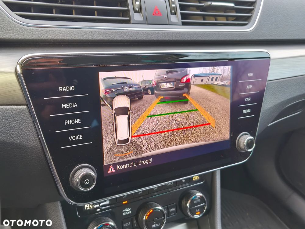 Skoda Superb 2.0 TDI DSG Ambition - 7