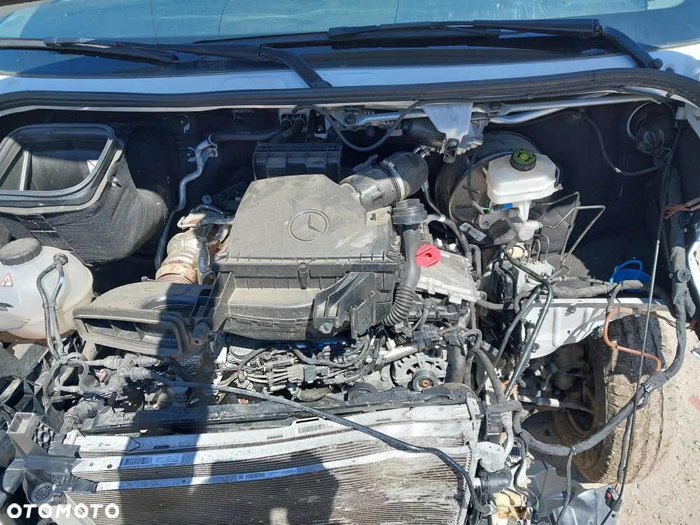 Mercedes-Benz Sprinter - 11