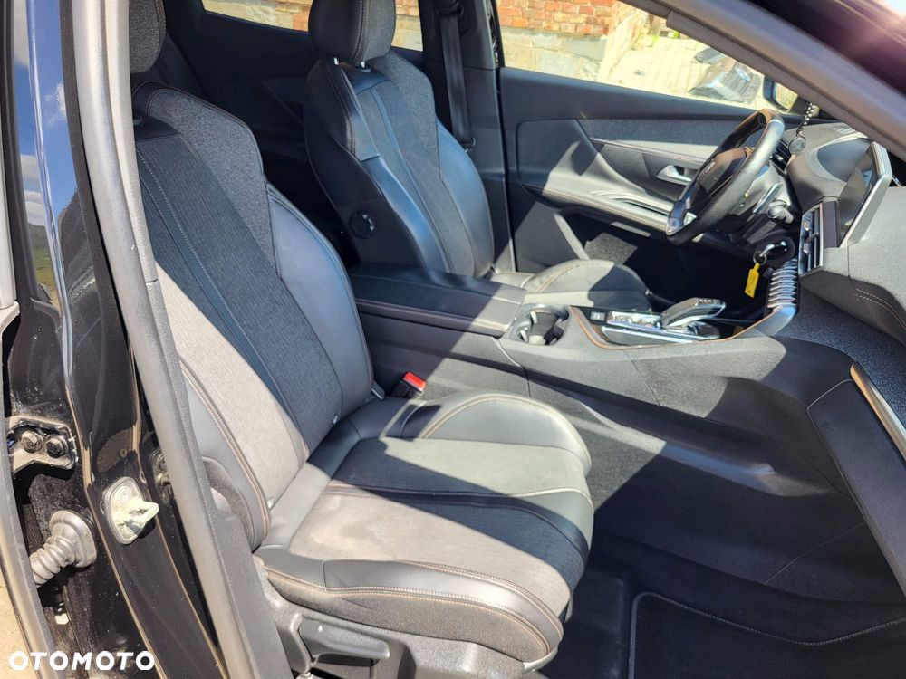 Peugeot 3008 - 17