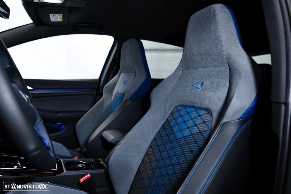 VW Golf 2.0 TSI R DSG - 17