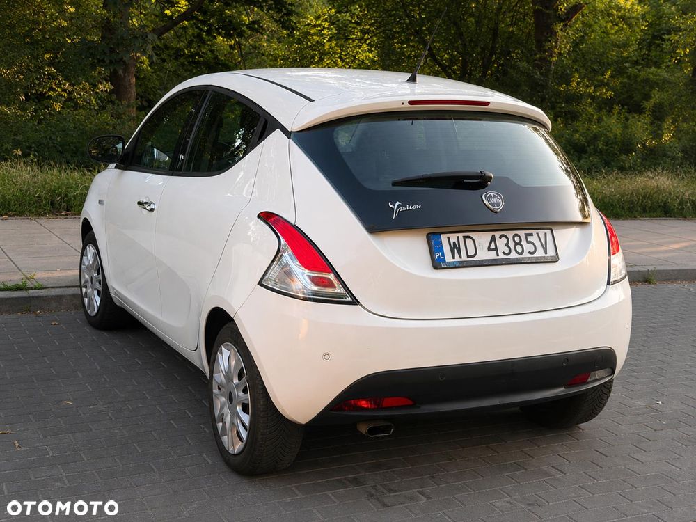 Lancia Ypsilon 0.9 Black&Red S&S MTA - 1