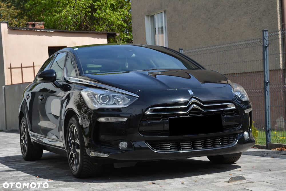 Citroën DS5 e-HDi 115 EGS6 Chic - 13