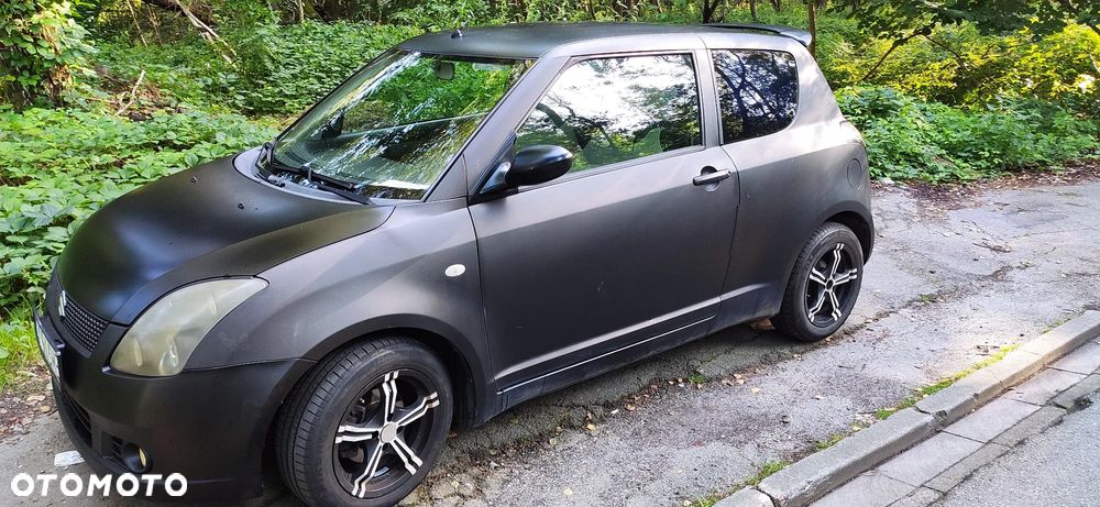 Suzuki Swift 1.3 GC - 1