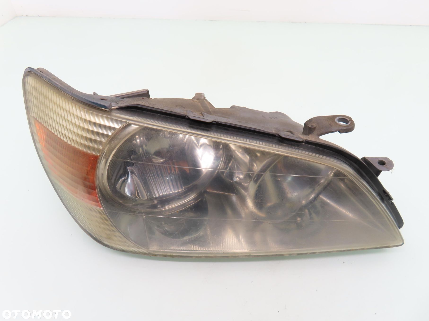 LAMPA PRAWA PRZEDNIA LEXUS IS I UK ANGLIK - 1