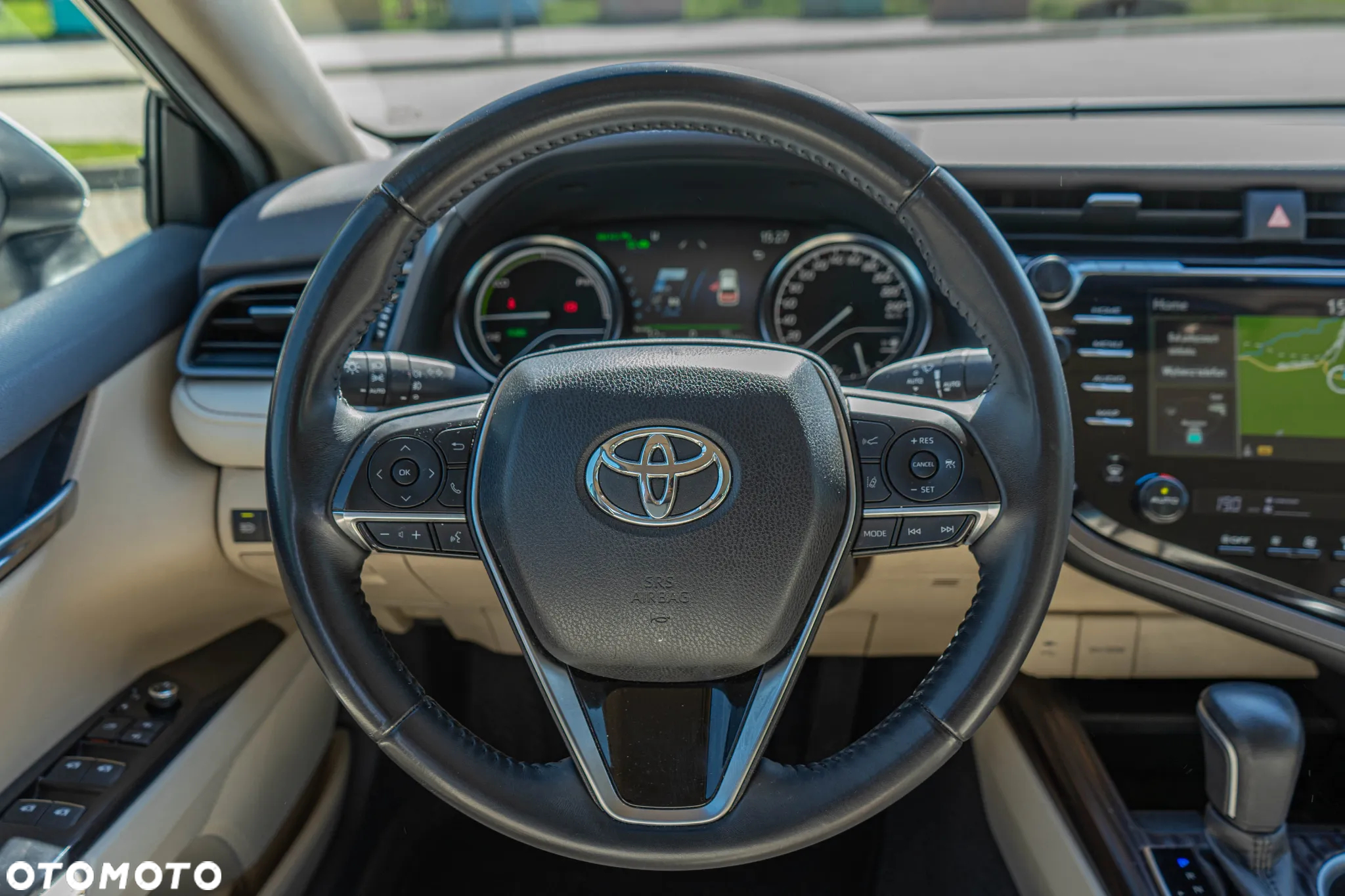 Toyota Camry 2.5 Hybrid Executive CVT - 28