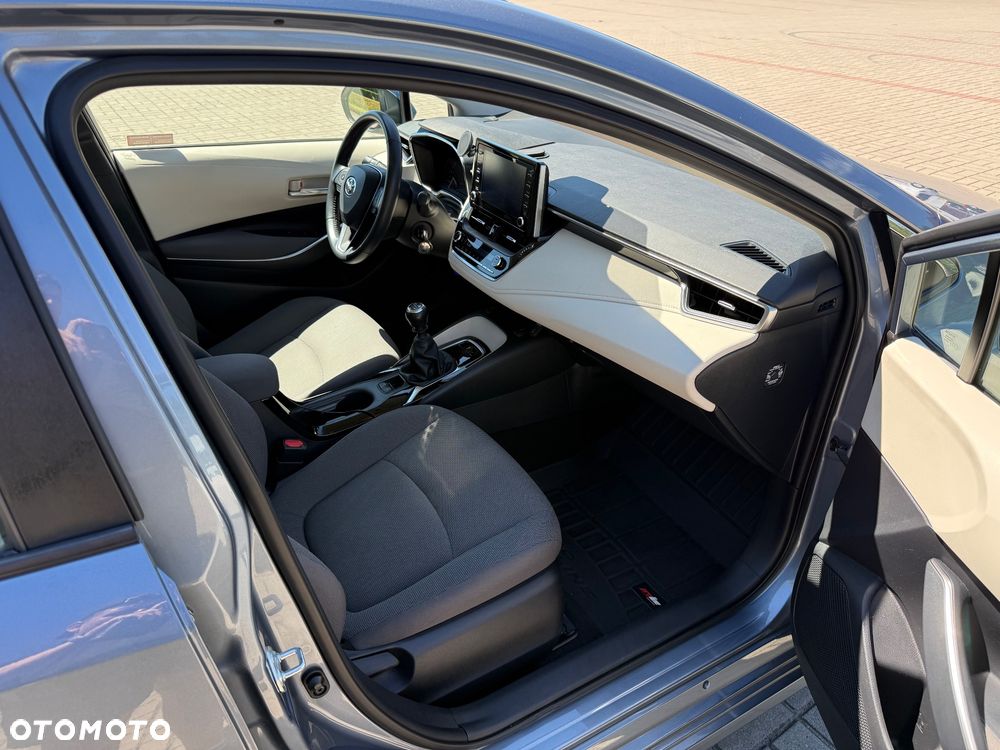 Toyota Corolla 1.6 Comfort - 17