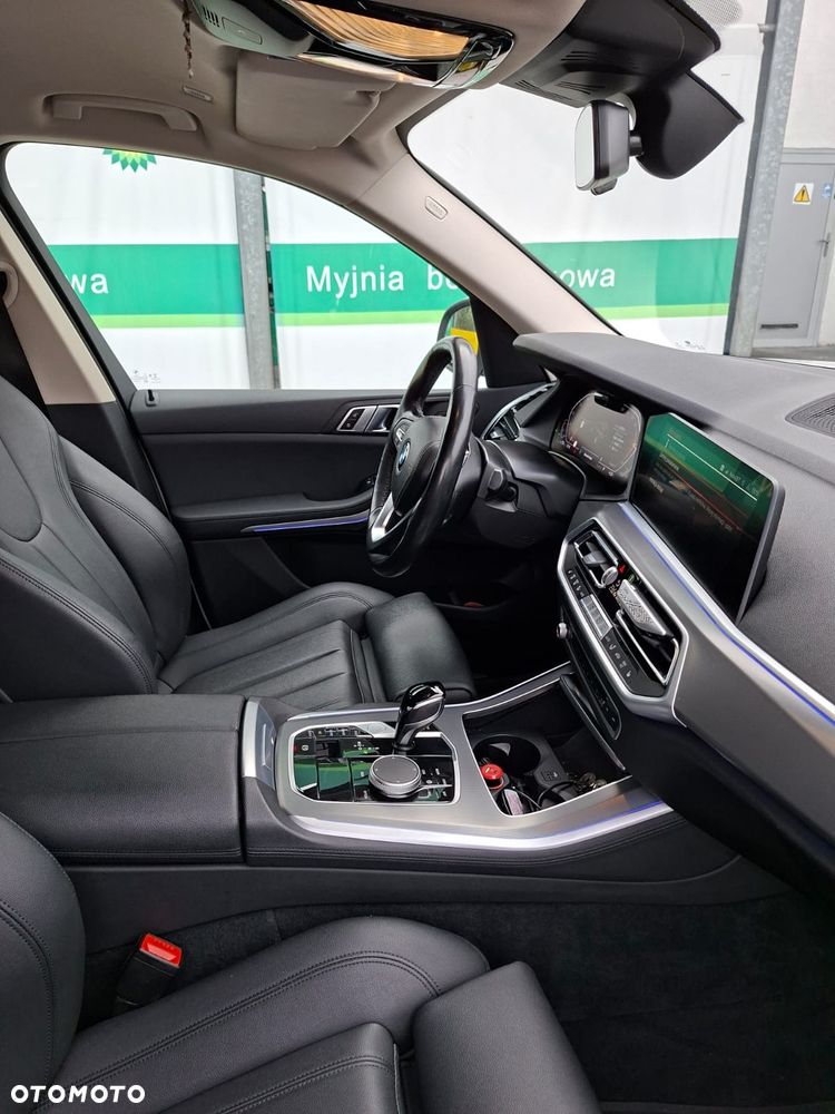 BMW X5 xDrive40i - 25