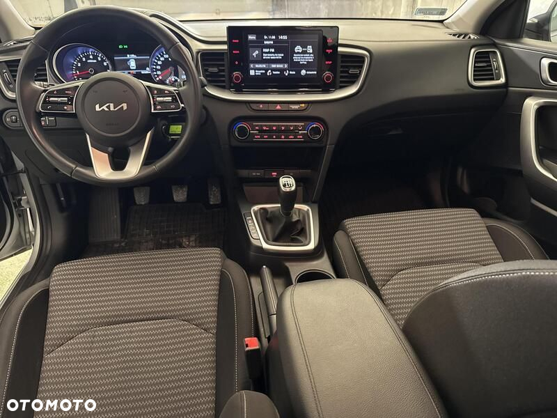 Kia Ceed 1.5 T-GDI M - 21