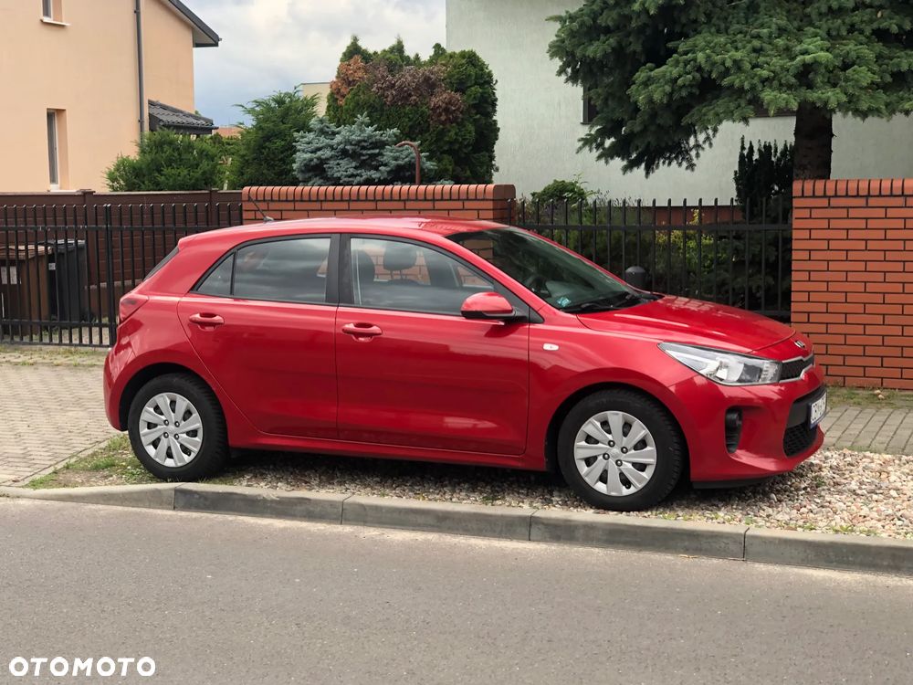 Kia Rio - 8