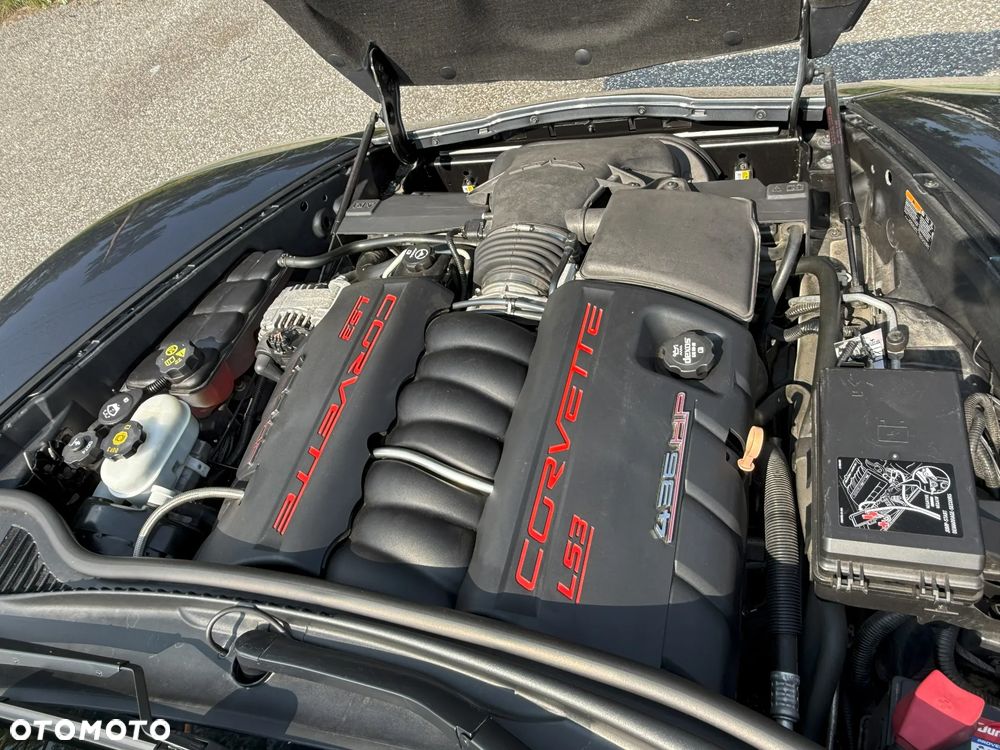 Chevrolet Corvette - 16