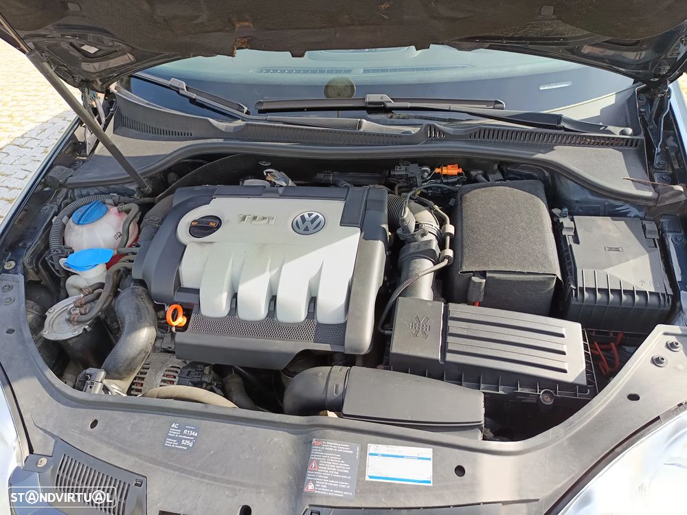 VW Golf 1.9 TDi Confortline DSG 7V - 23