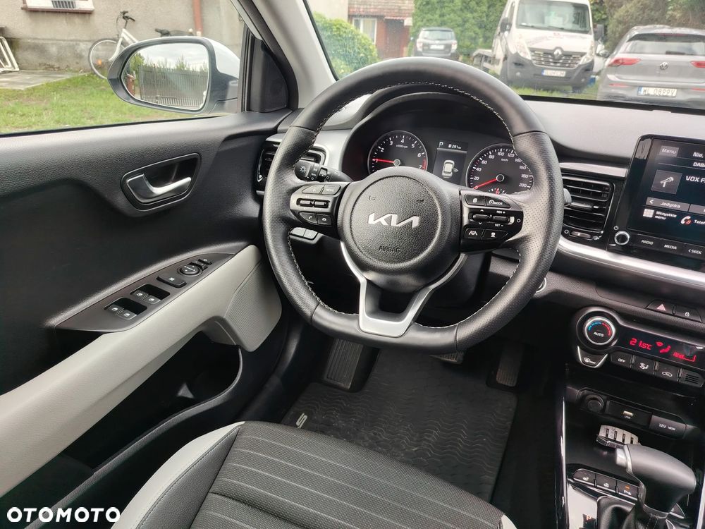 Kia Stonic 1.0 T-GDI L Business Line DCT - 26