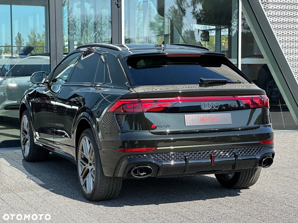 Audi RS Q8 - 10