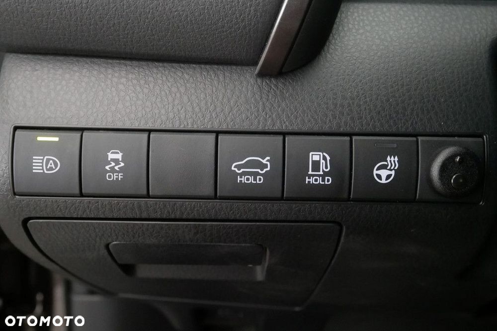 Toyota Camry 2.5 Hybrid Executive CVT - 32