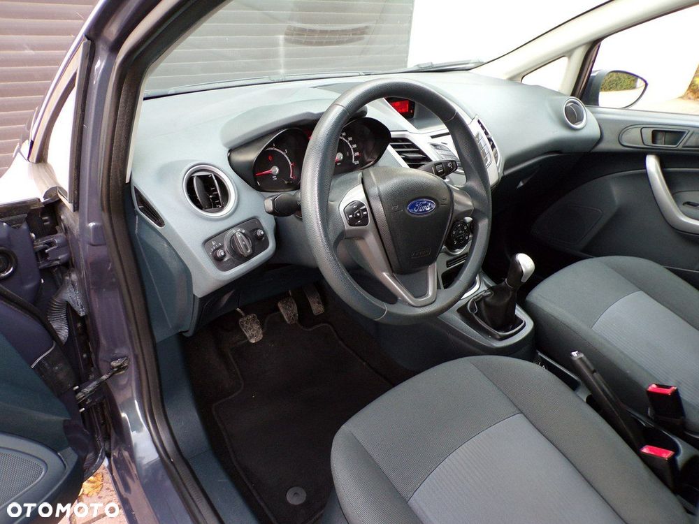 Ford Fiesta - 17