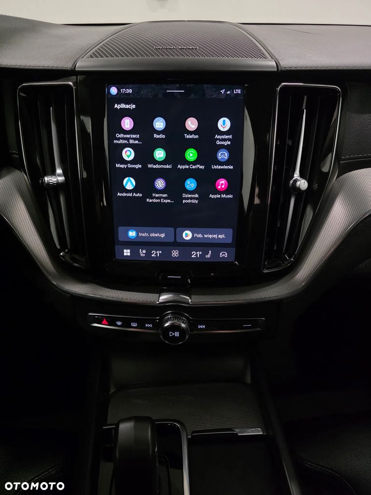 Volvo XC 60 B4 D Ultimate Dark - 11