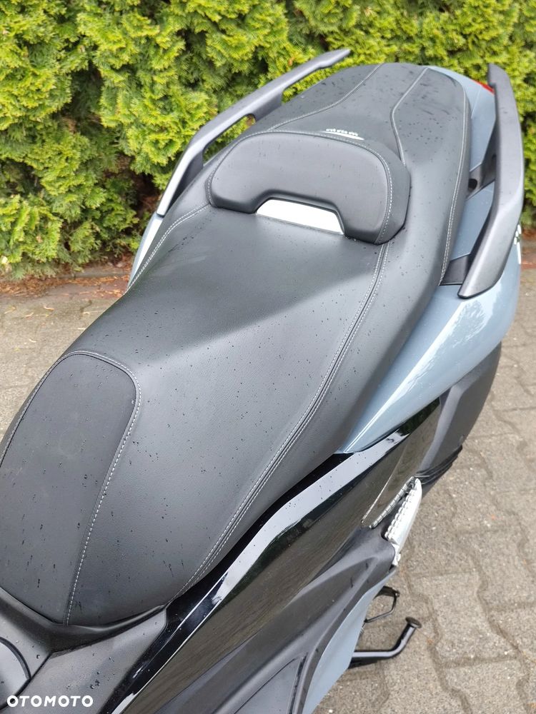 Yamaha X-max - 17