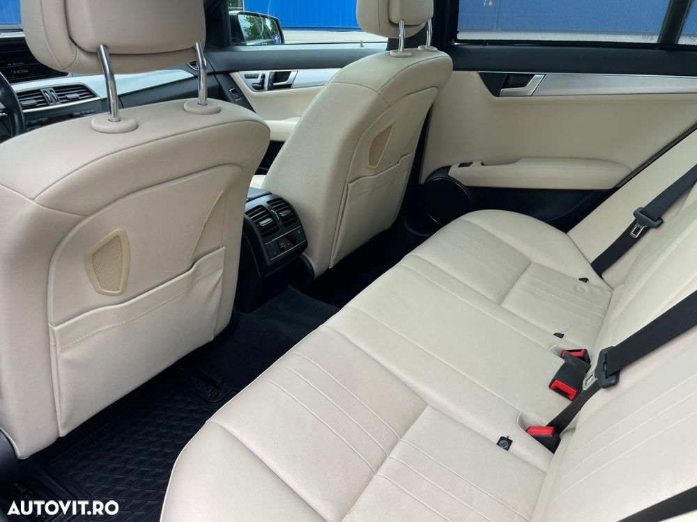 Mercedes-Benz C 250 CDI 4-Matic BlueEFFICIENCY - 21