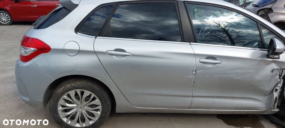 Citroen C4 ii 1,6 EHDI wentylator chłodnicy - 5