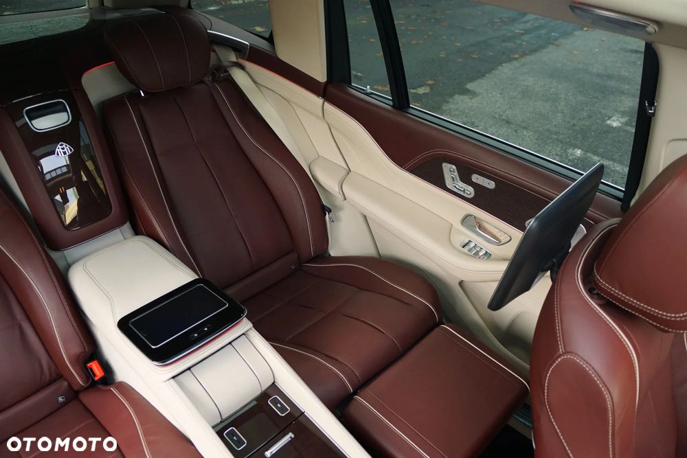 Mercedes-Benz GLS - 19