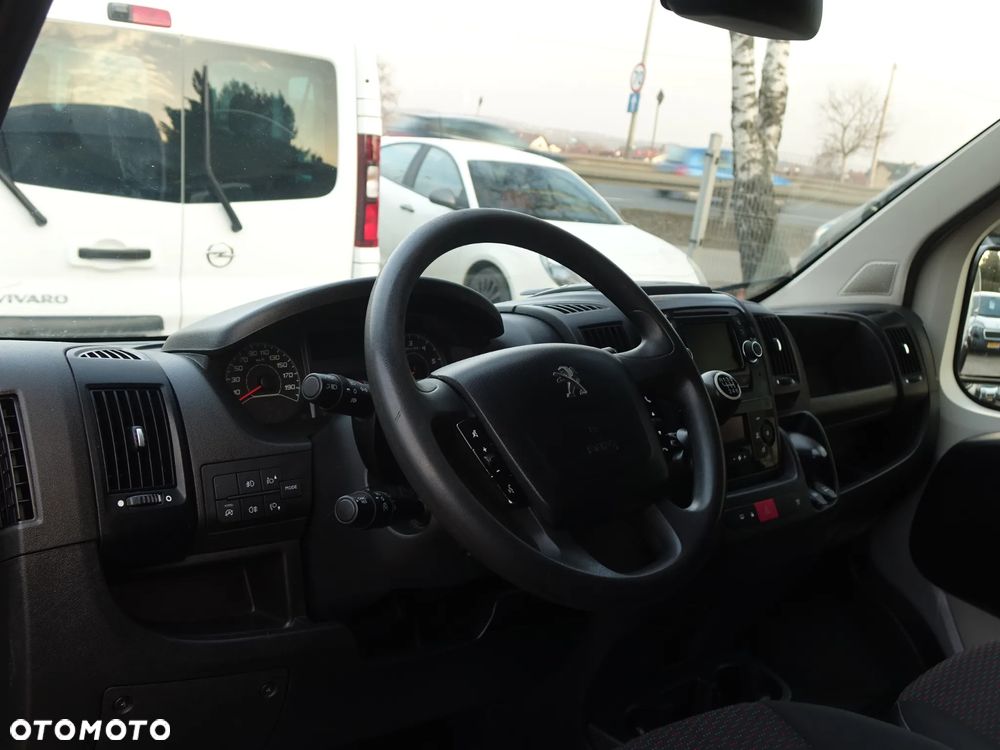 Peugeot Boxer 3-osobowy L4H2 najdłuższy - 11