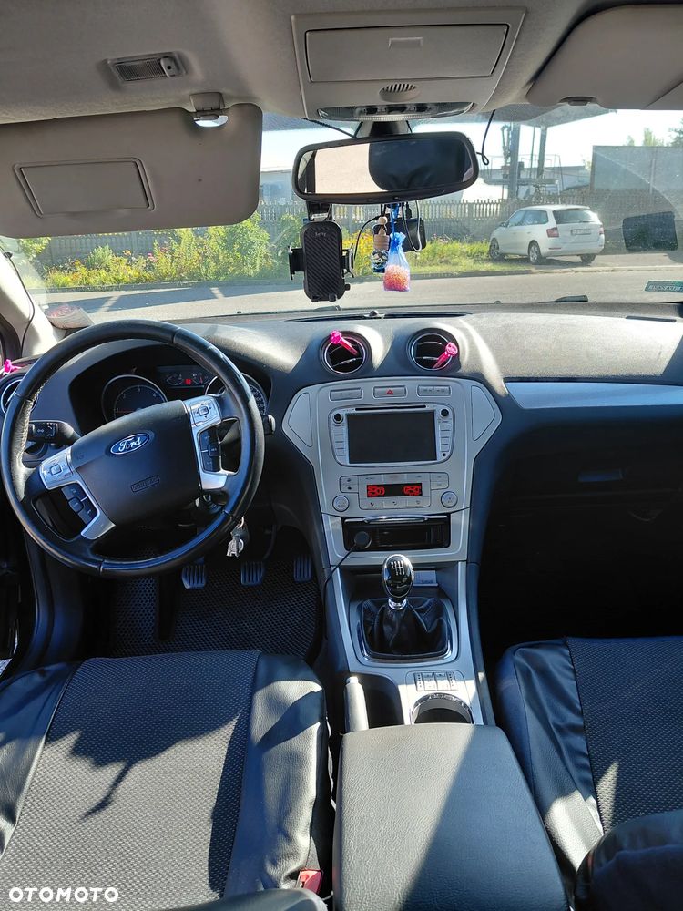 Ford Mondeo 2.0 TDCi Ambiente - 8