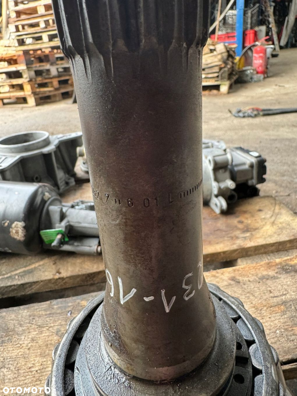 Wałek sprzęgłowy skrzyni biegów G231-16 Actros MP 2 MP 3 3892627601 - 4