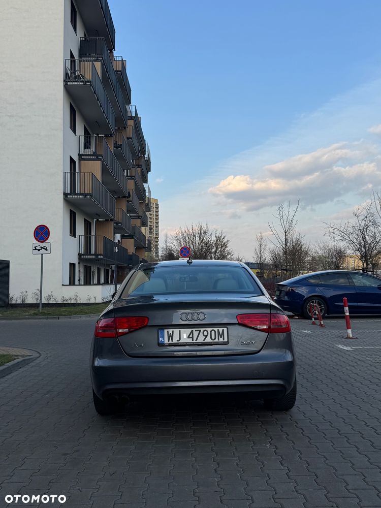 Audi A4 Limousine 2.0 TFSI multitronic Ambiente - 8