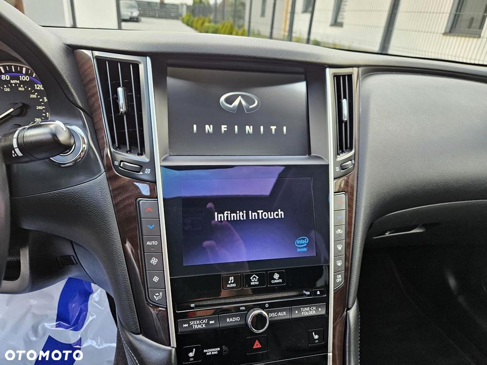 Infiniti Q50 - 27