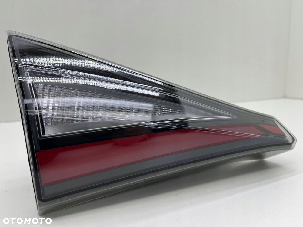 HYUNDAI I20 III N-LINE LAMPA PRAWA TYŁ W KLAPĘ LED 92403-C0000 - 2