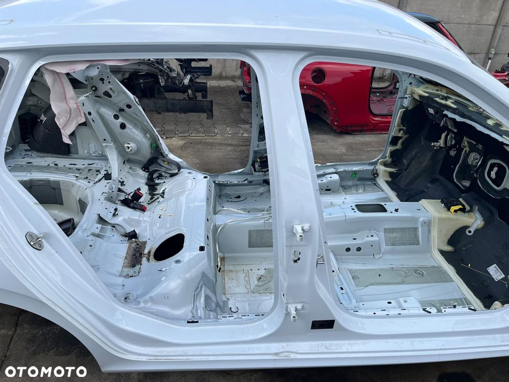 PRÓG PRAWY SŁUPEK ĆWIARTKA SKODA KAMIQ BIAŁA - 2