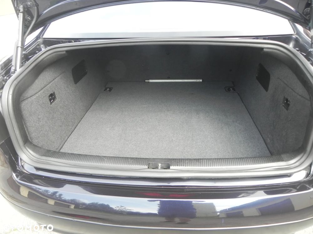 Audi A6 Limousine 2.4 - 24