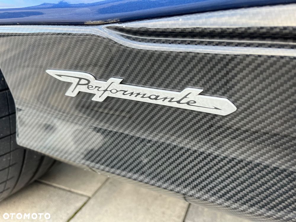 Lamborghini Urus - 15