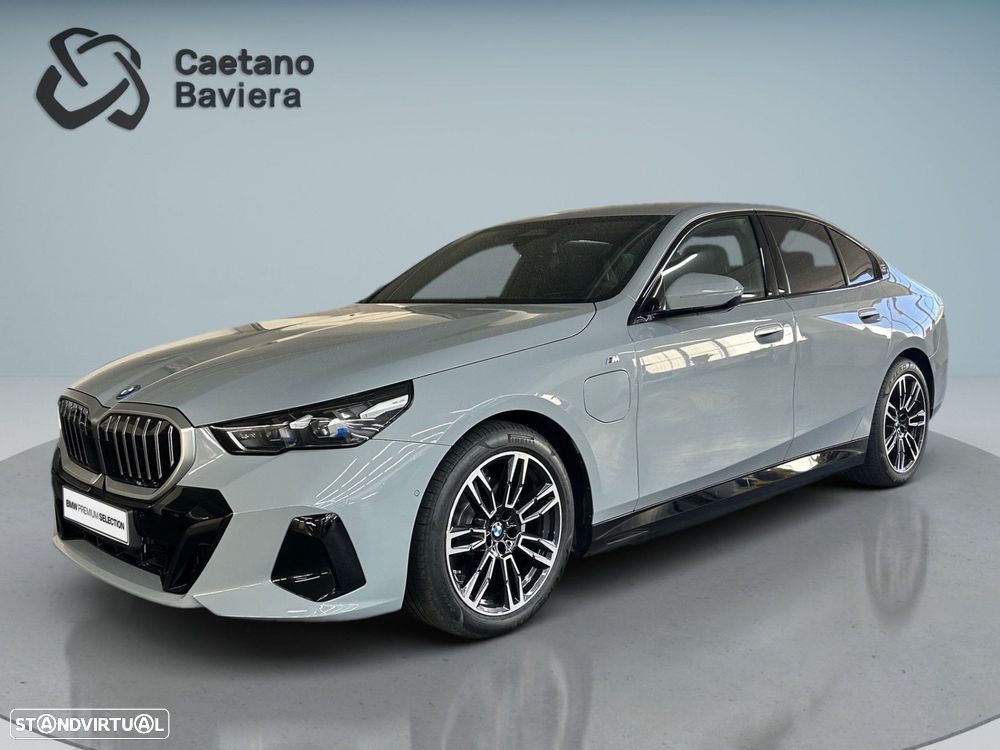 BMW 530 e Pack Desportivo M - 2
