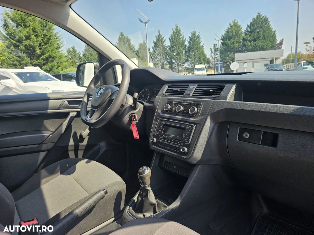 Volkswagen CADDY MAXI FURGON - 11