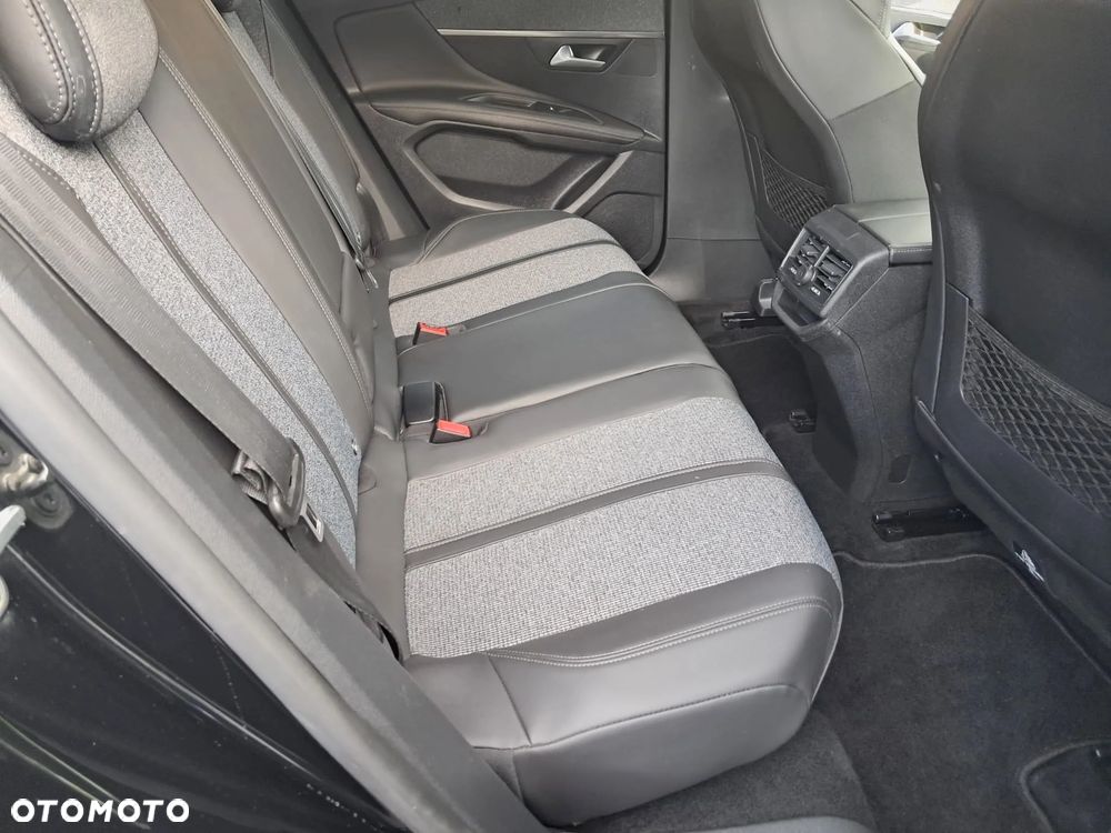 Peugeot 3008 PureTech 130 Stop & Start GPF Allure - 19