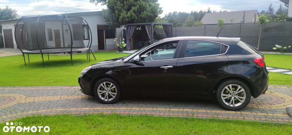 Alfa Romeo Giulietta 1.6 JTDM 16V - 17