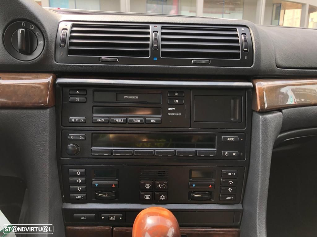 BMW 740 iA - 16