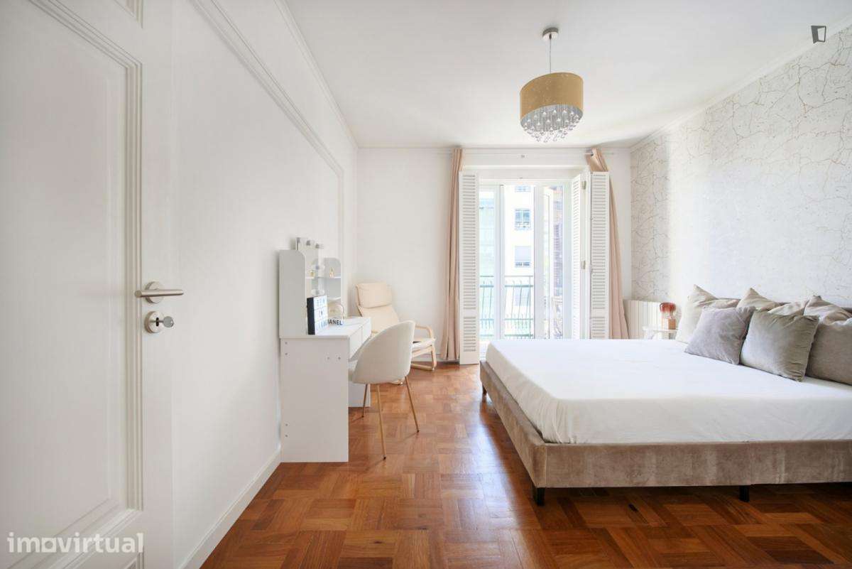 Quarto - localizado em Entrecampos Lisbon - Grande imagem: 2/48