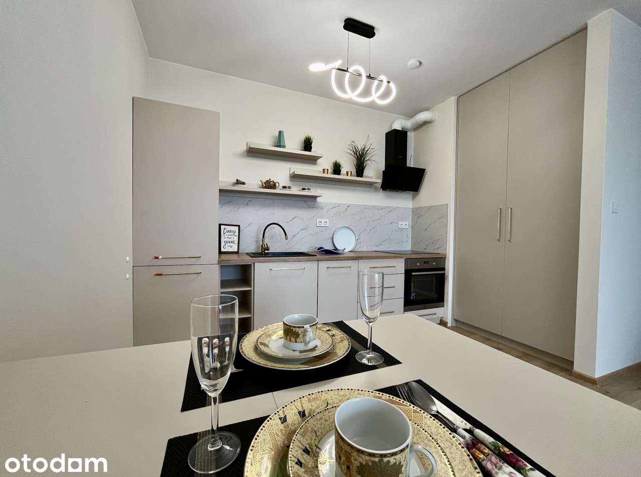 Nowoczesne studio 34,19 m² + miejsce postojowe, Aleja Krakowska 289 a